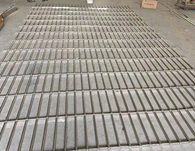 通花卷帘门.jpg