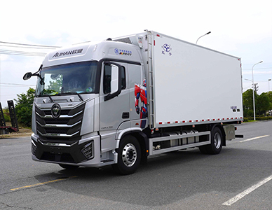 1760086265114241.jpg 冷藏车4.jpg