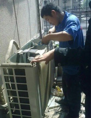 空调安装维修加氟  (1).jpg