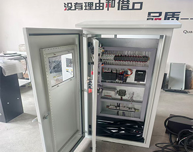 PLC水泵控制柜1.jpg